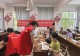 信阳市祥和社会工作服务中心推进社区治理示范项目 携手华森社区开展创意布贴包手工睦邻活动
