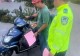信阳市公安局交通管理支队勤务一大队走进农村地区开展交通安全宣传活动